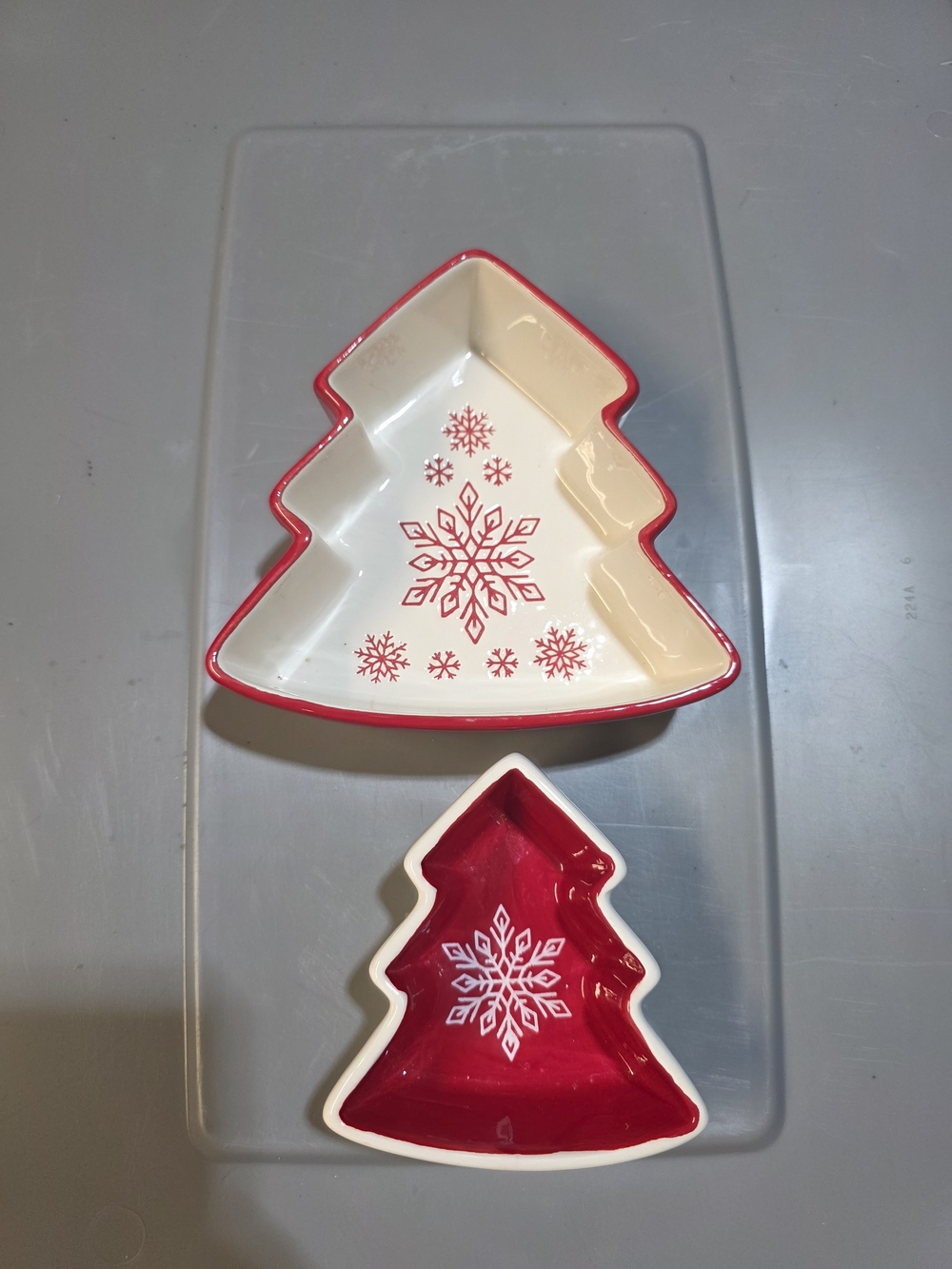 Holiday Tree Mini Ceramic Serving Dishes - Red and White Set Of 2